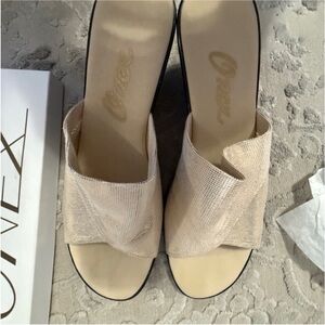 NWT onex shoes size 10